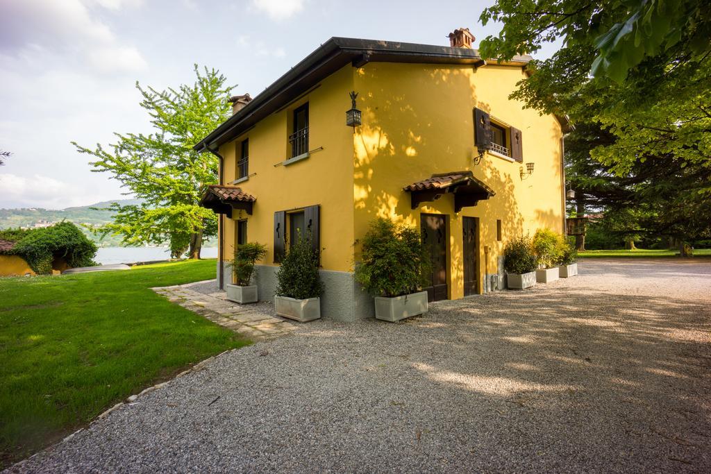 Relais Di Villa Adinolfi Annone di Brianza Exterior photo