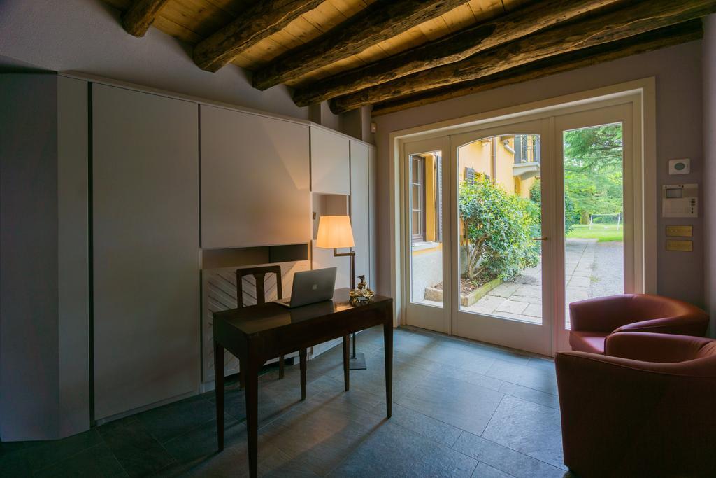 Relais Di Villa Adinolfi Annone di Brianza Exterior photo